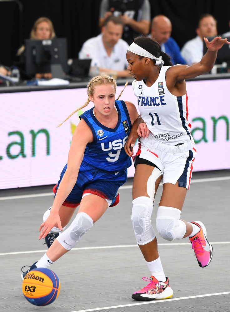 美国女子篮球队勇夺世界杯冠军