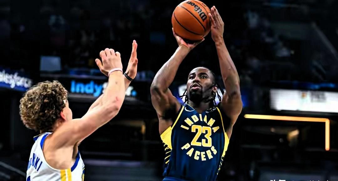 步行者后卫受伤下场，球队惜败至今仍保持榜首的简单介绍