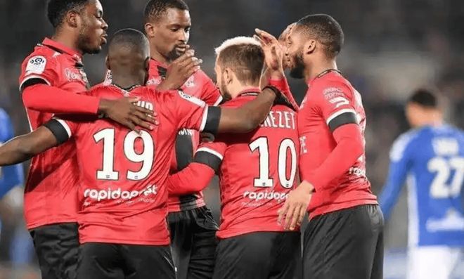 亚眠主场告捷,实力逐渐被看好的简单介绍 亚眠主场告捷,实力逐渐被看好的简单介绍