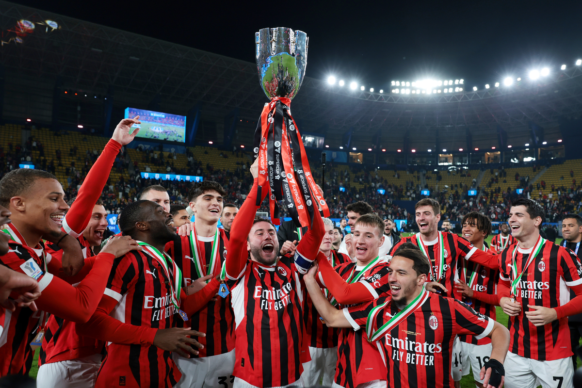 利物浦逆袭曼城，晋级淘汰赛