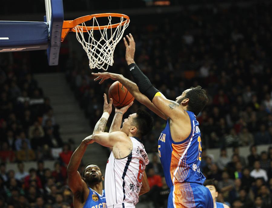 四川队横扫凯尔特人，布伦森点燃赛场