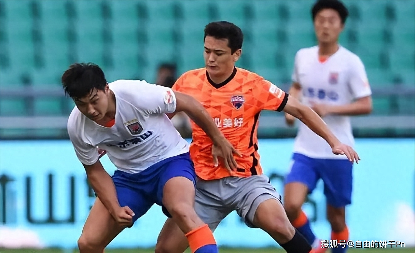 包含中国队轻取印度队，李梓嘉状态火热的词条