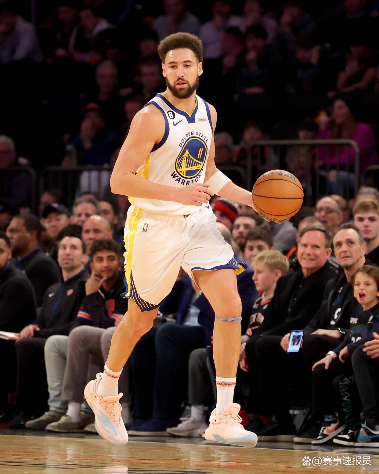 独行侠完胜步行者，库里统治全场的简单介绍