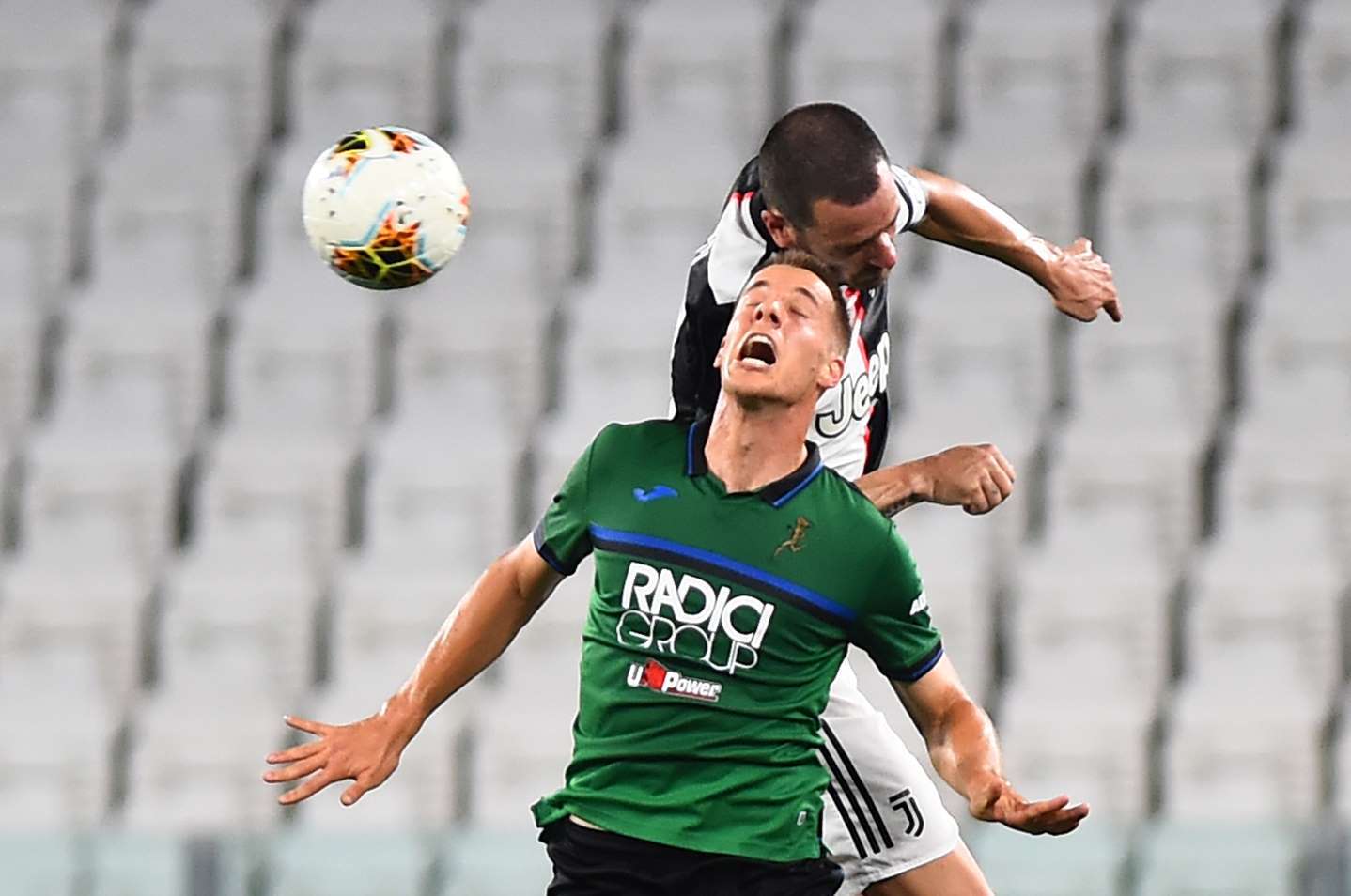 尤文图斯意外失利，冷门横扫再现纽泽布兰德的简单介绍