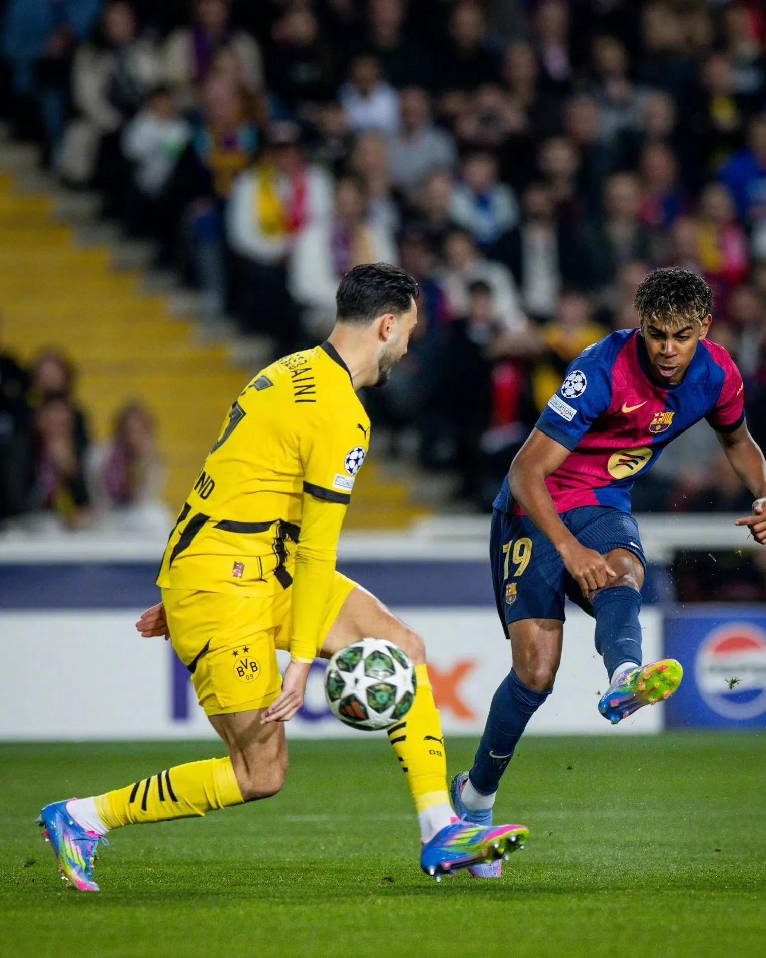 包含巴萨鏖战荷兰，奥亚尔萨瓦尔刷新纪录的词条