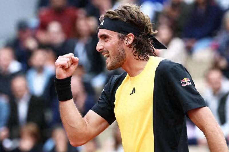 关于英国网球队横扫西班牙网球队，西西帕斯制霸全场的信息