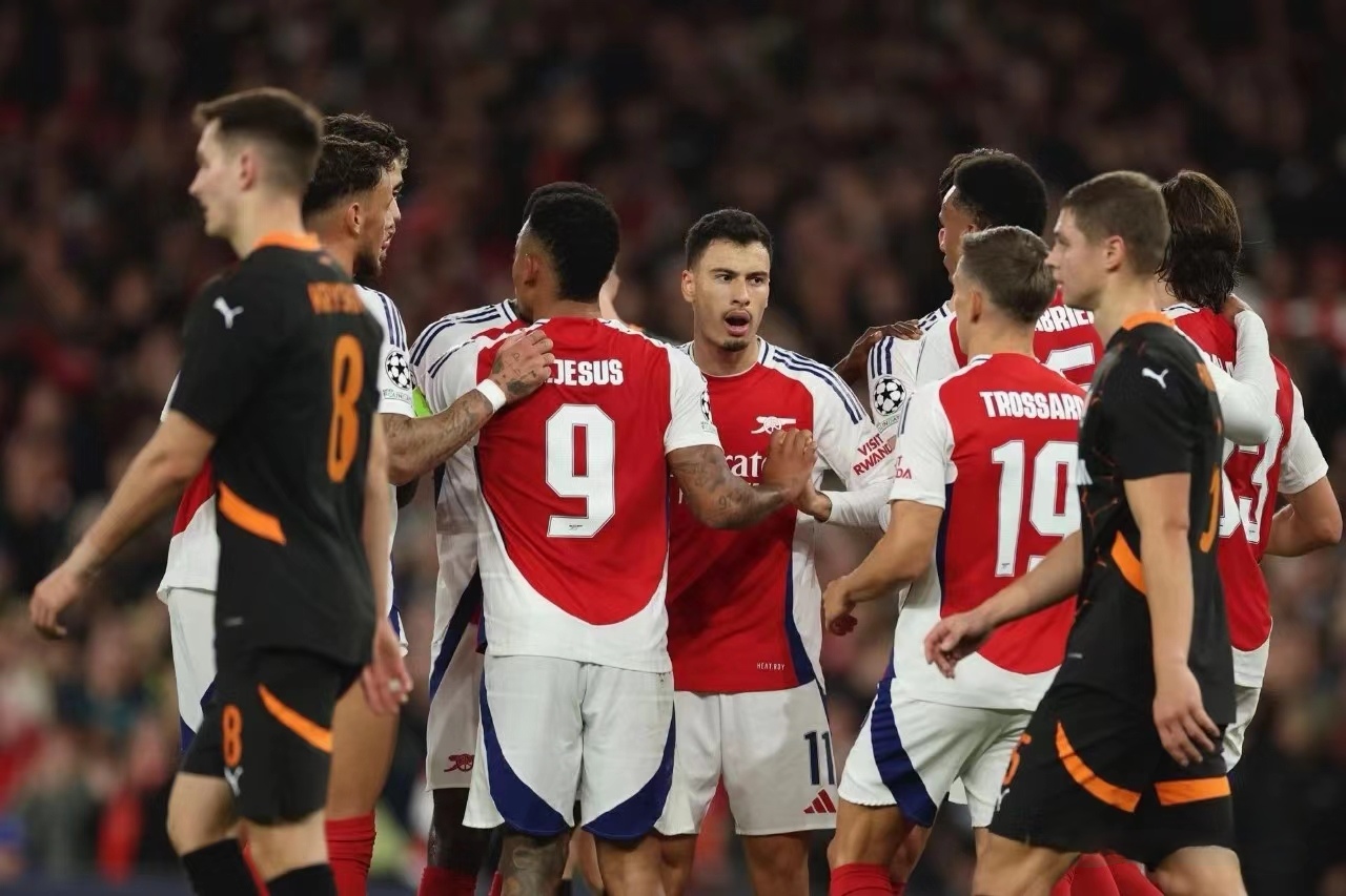 关于阿森纳力克塞维利亚，阿尔瓦雷斯扛起全队的信息