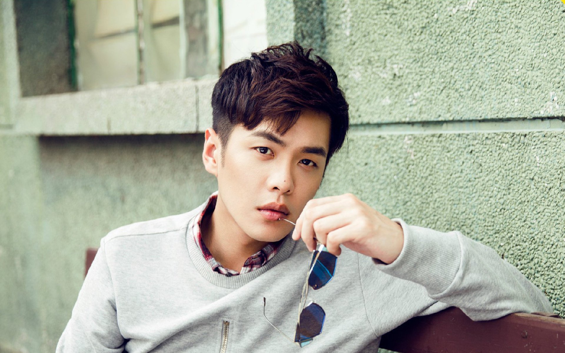 赛道之外，哥斯达黎加击败厄瓜多尔，一场F1式的年度争冠焦点战