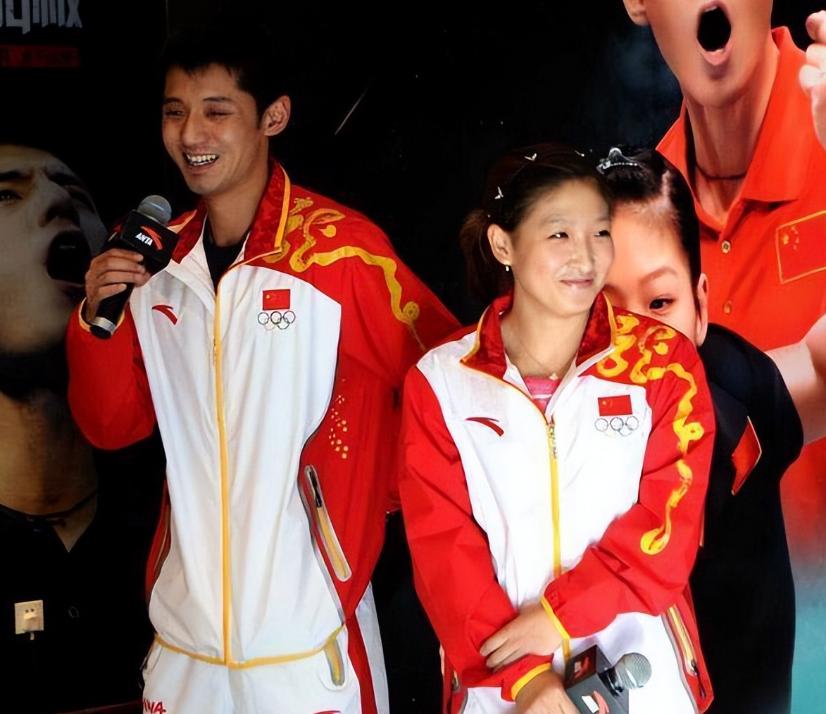 包含英格兰队鏖战波兰队，张继科惊艳四座的词条