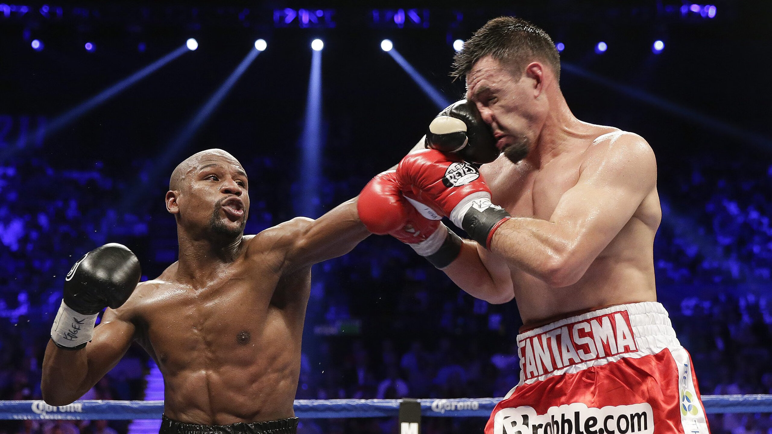 双线狂飙,F1街道赛焦点战与比利亚雷亚尔的哥斯达黎加式险胜